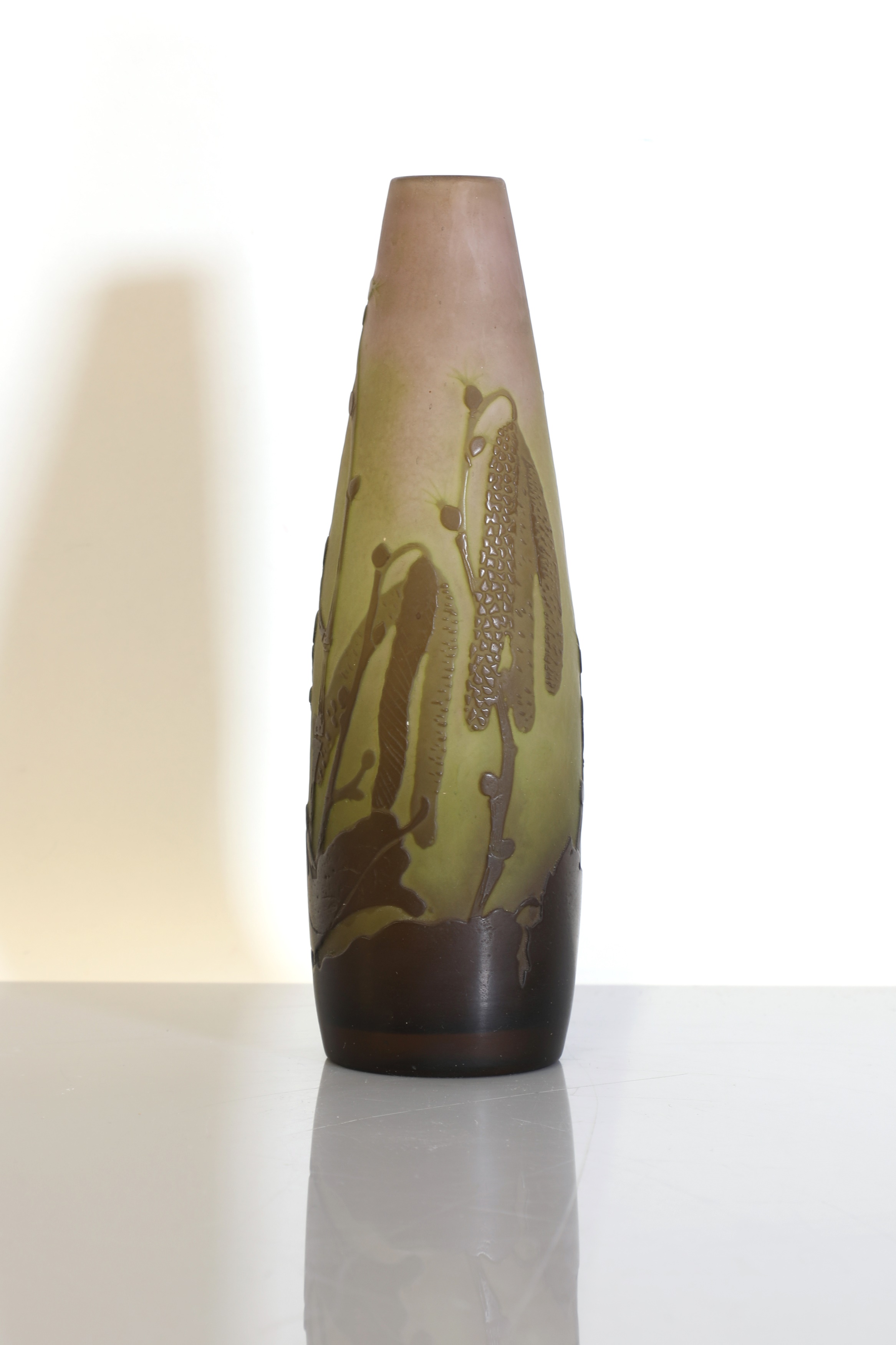 Emile Galle (1846-1904), a cameo glass vase, c.1900 (£300-500)